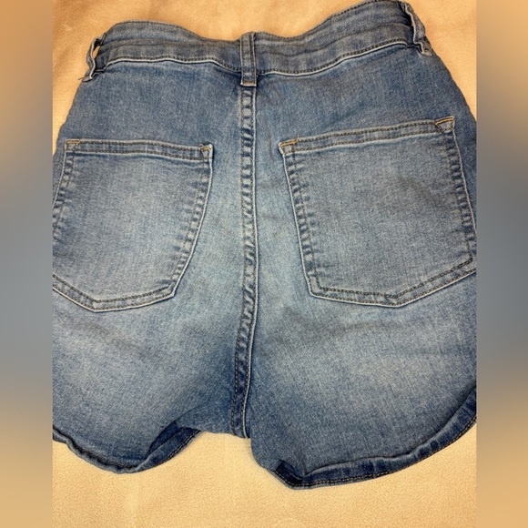 Divided Light Blue Jean Shorts - Picture 4 of 4